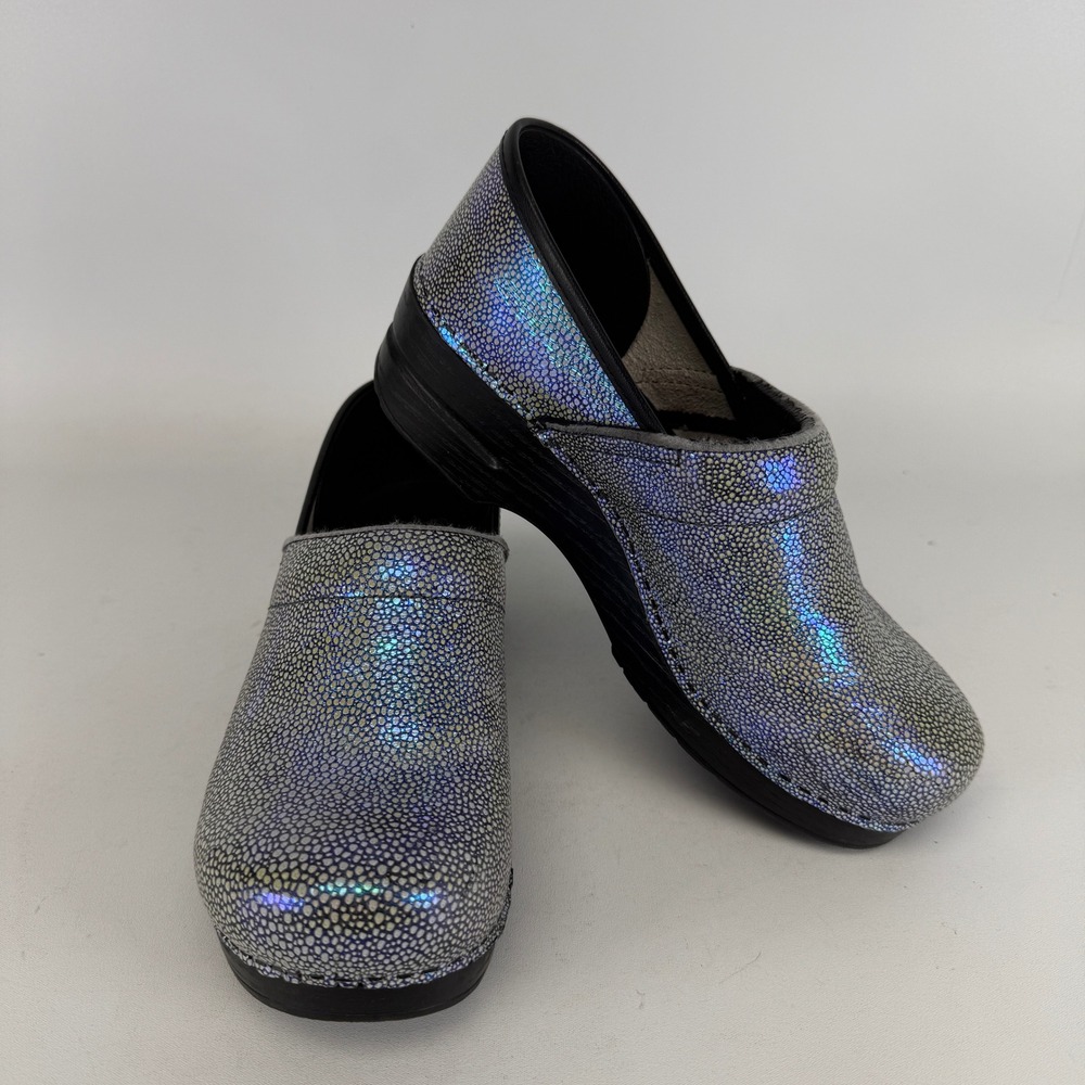 Dansko Professional Iridescent Stingray Blue Purple Leather Clogs Size 40